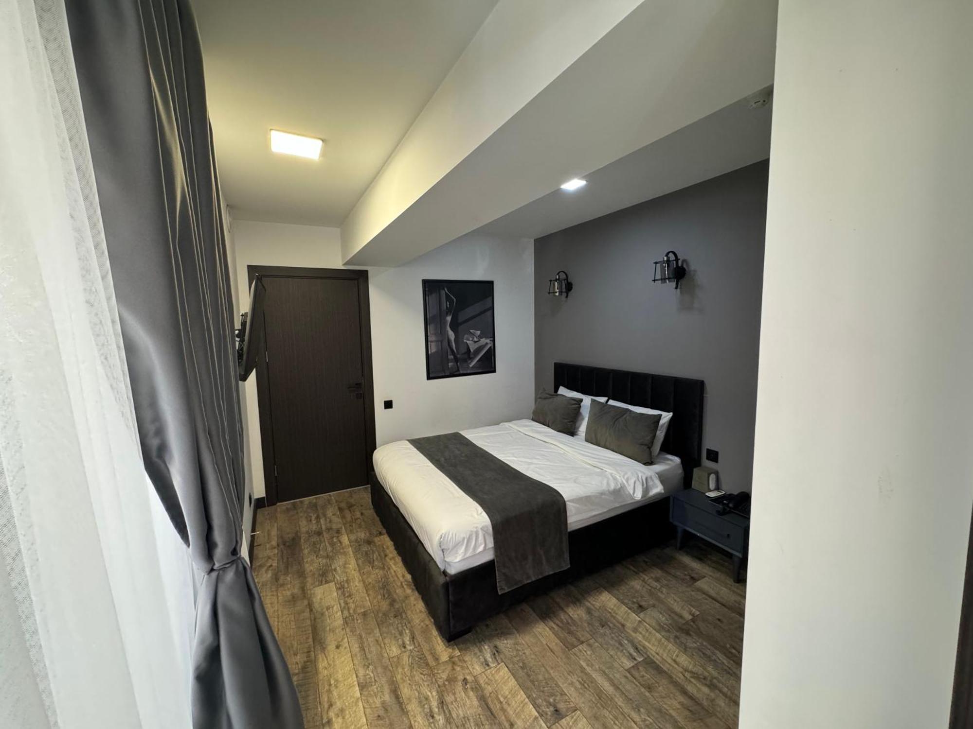 فندق Monk House يريفان المظهر الخارجي الصورة