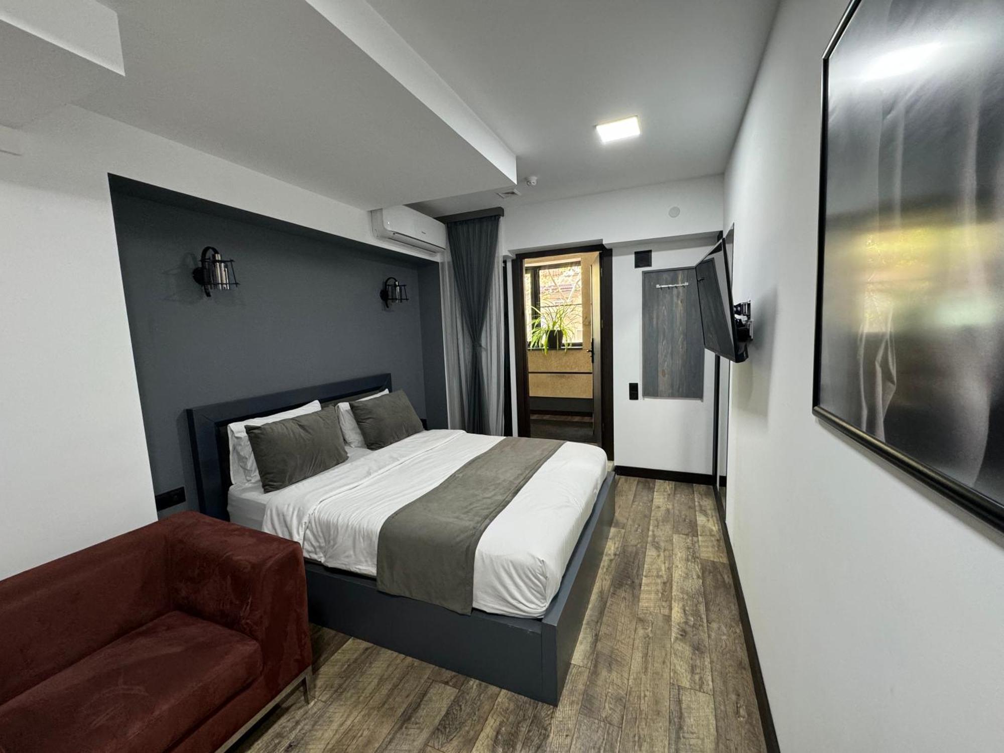 فندق Monk House يريفان المظهر الخارجي الصورة